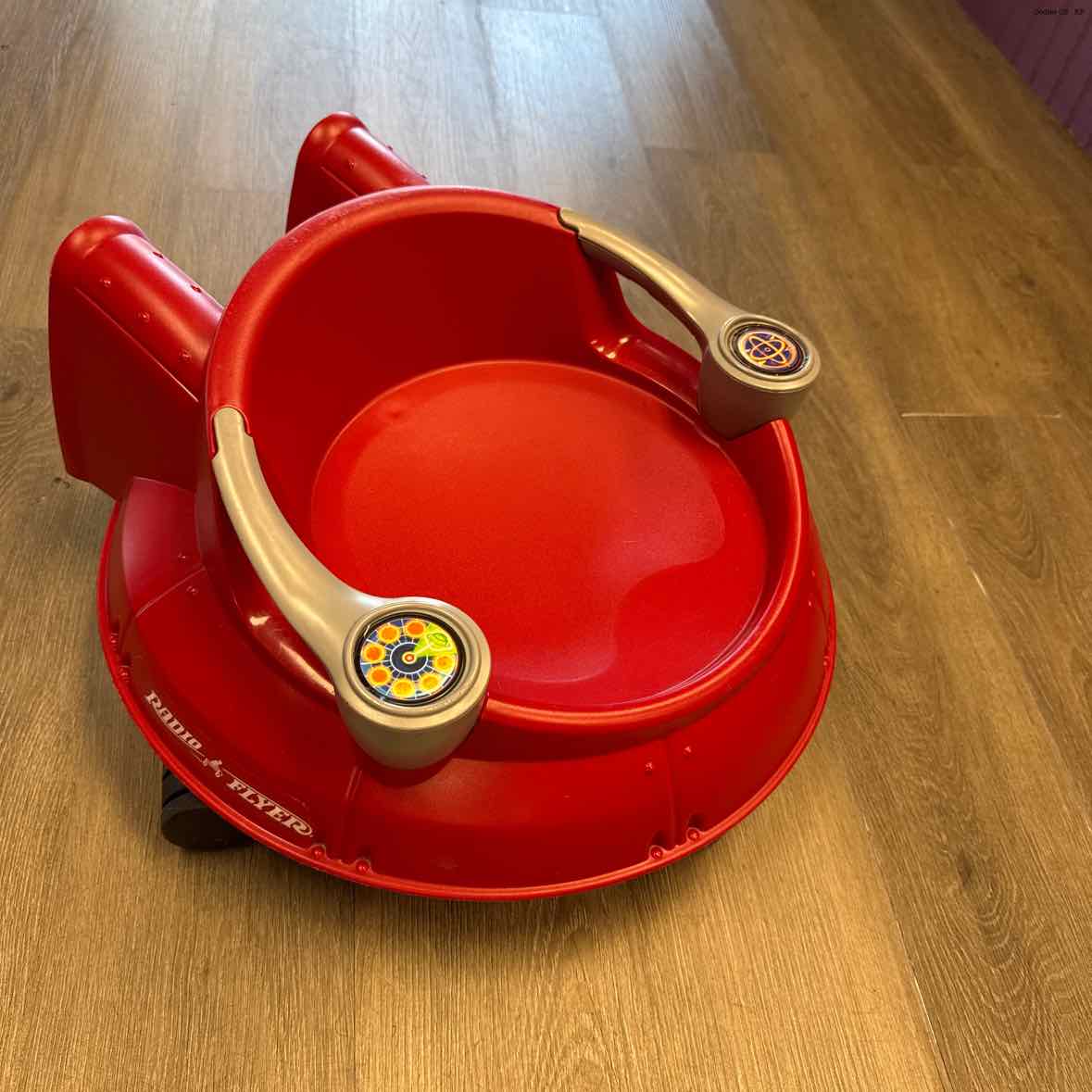Radio Flyer Red Pedal Car/Ride On