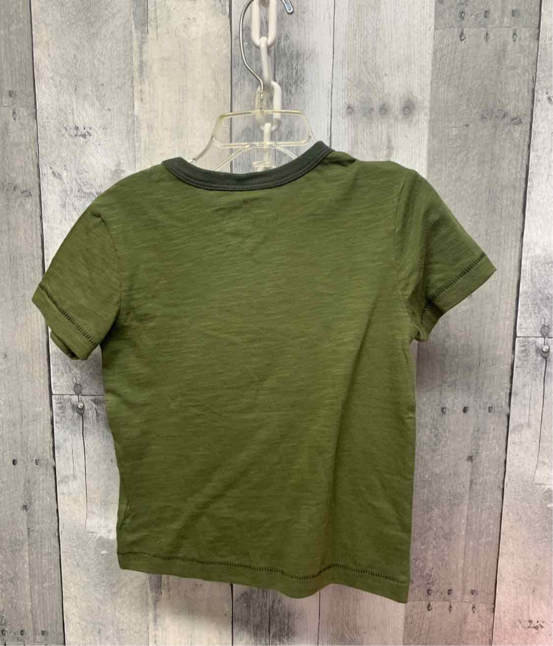 Size 3T Green Graphic Disney Parks T Shirt