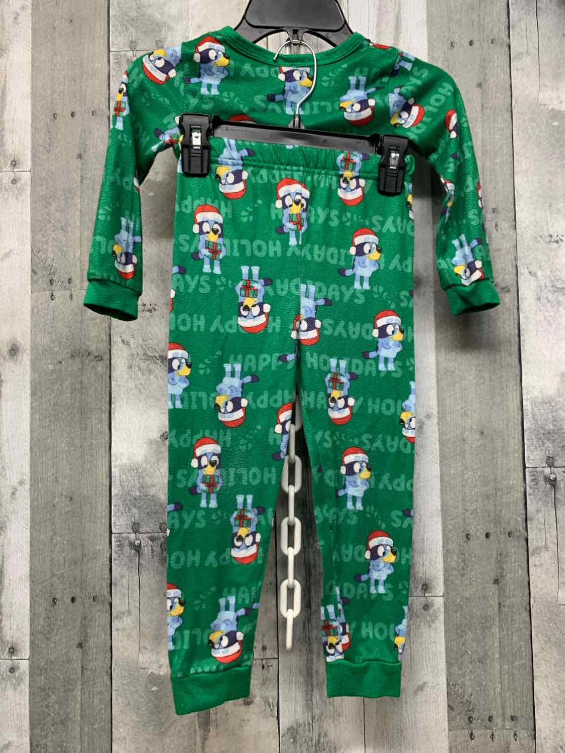 Size 5T Green Print Disney 2pc PJs