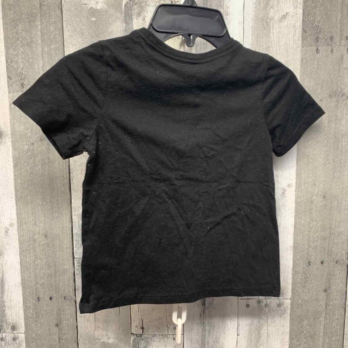 Size 4T Black Graphic Holiday Brands T Shirt