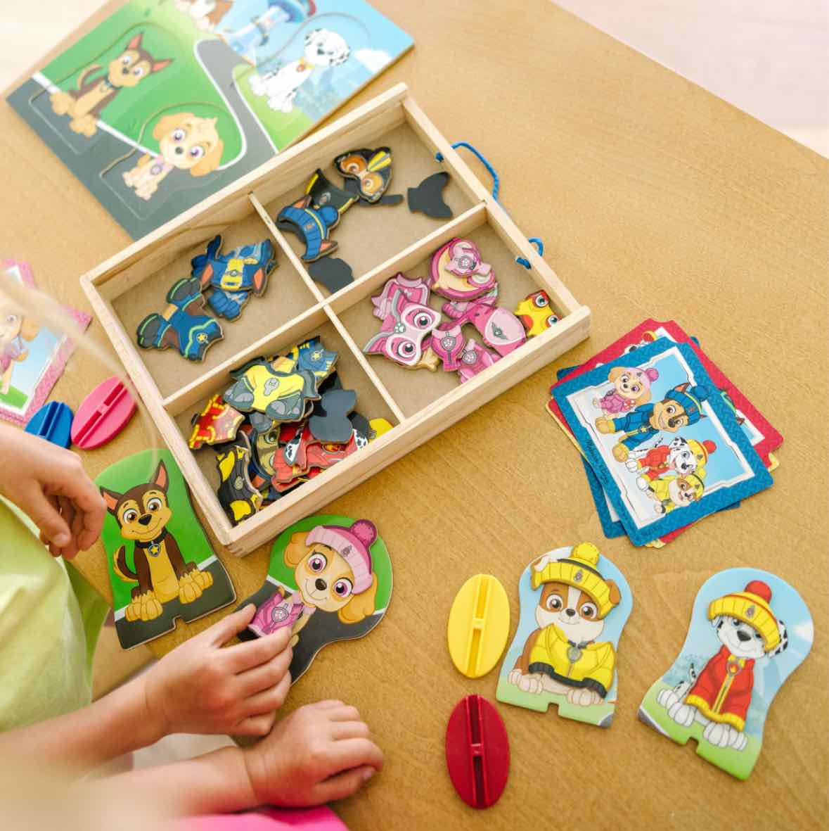 Melissa & Doug Paw Patrol Magnetic Pretend Play