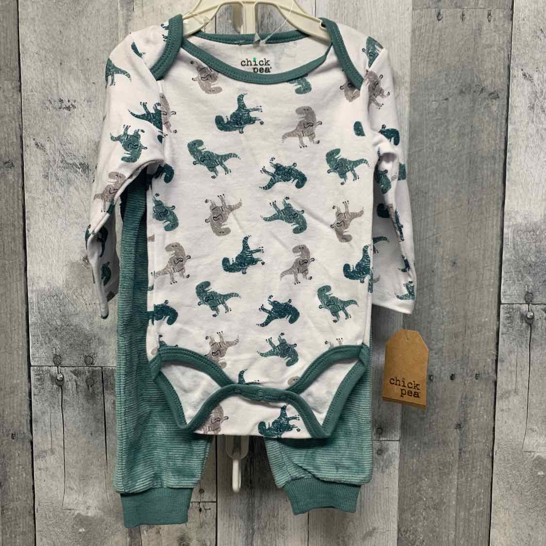 Size 3-6 Months White/Green Chick Pea Shirt/Pants