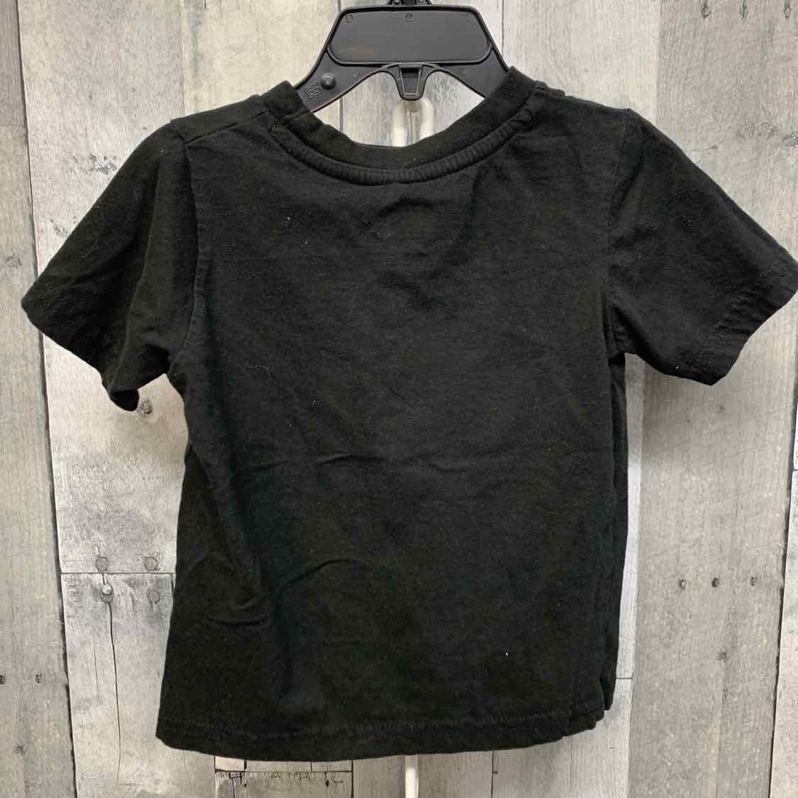 Size 3T Black Graphic B Brand T Shirt
