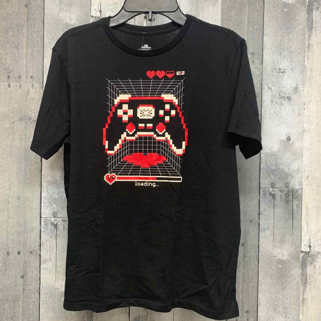 Size 14/16 Black Graphic Holiday Brands T Shirt