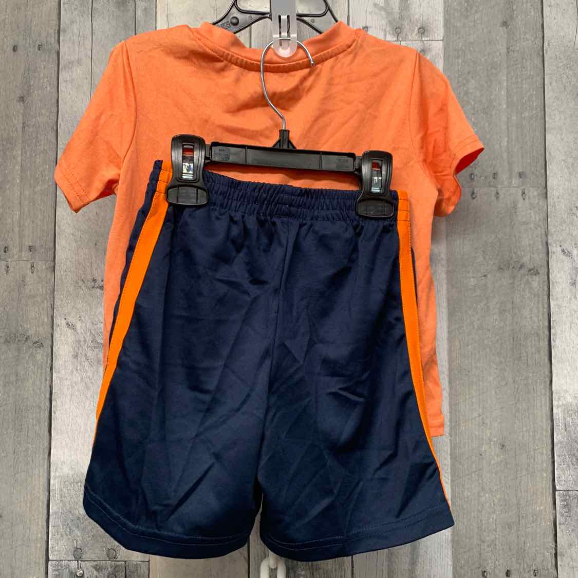 Size 3T Orange/Navy Champion Shirt/Shorts - OodlesCB