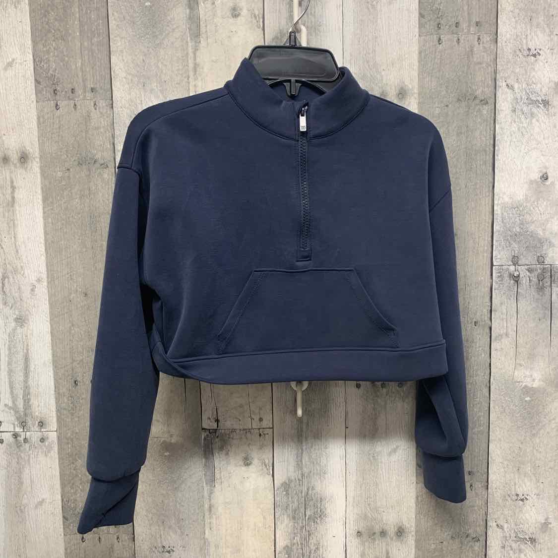 Size 6/7 Navy All in Motion Pull Over