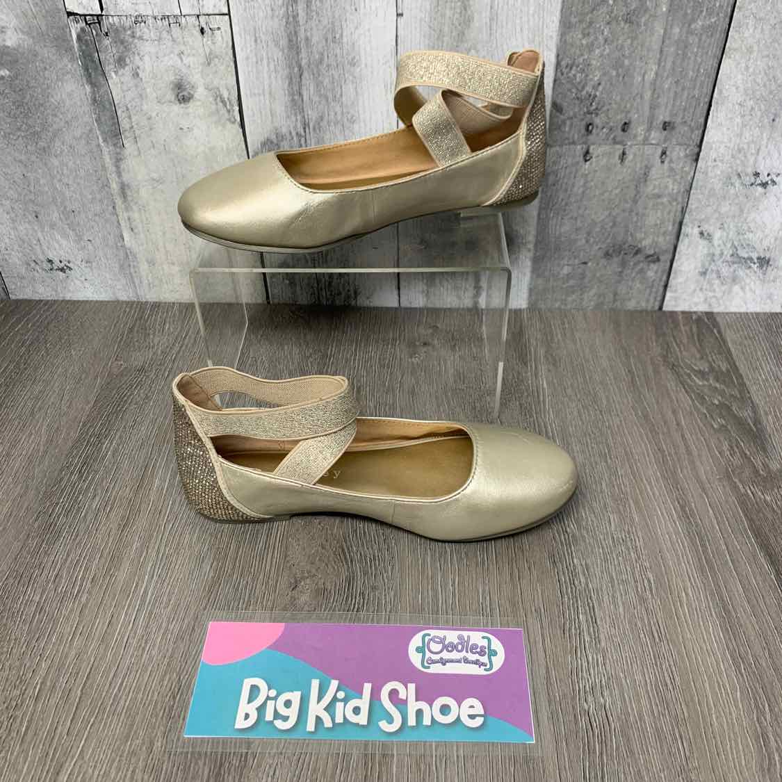 Size 2 Gold Copper Key Flats