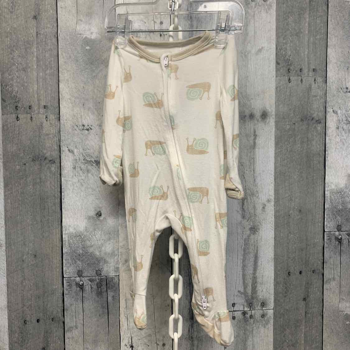 Size Newborn Tan/Green Cloud Island Footy PJs