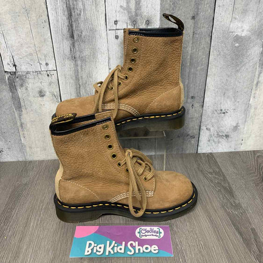 Size 4/5 Light Brown Name Brand Boots