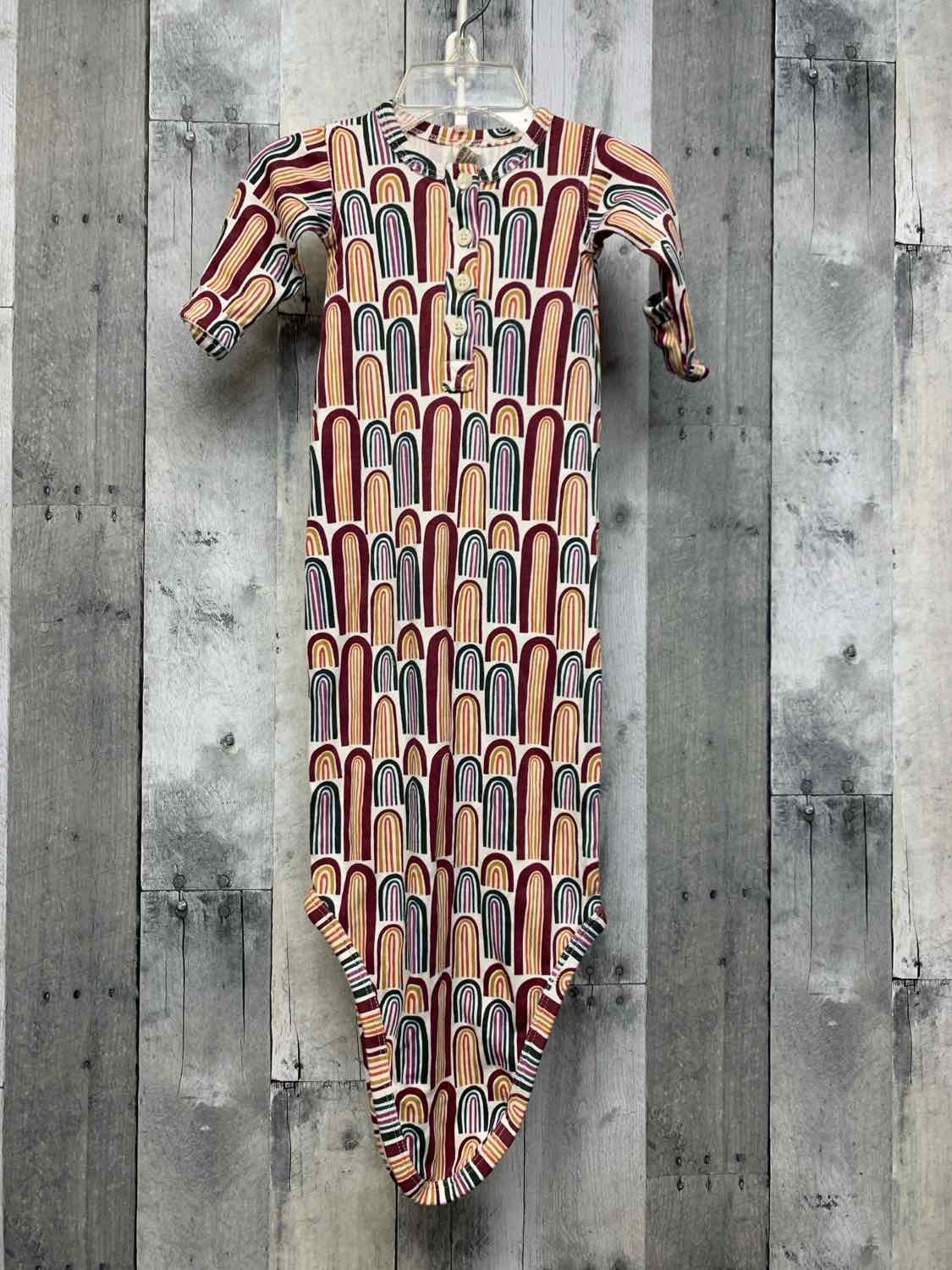 Size 0-3 Months White/Red Kate Quinn Layette