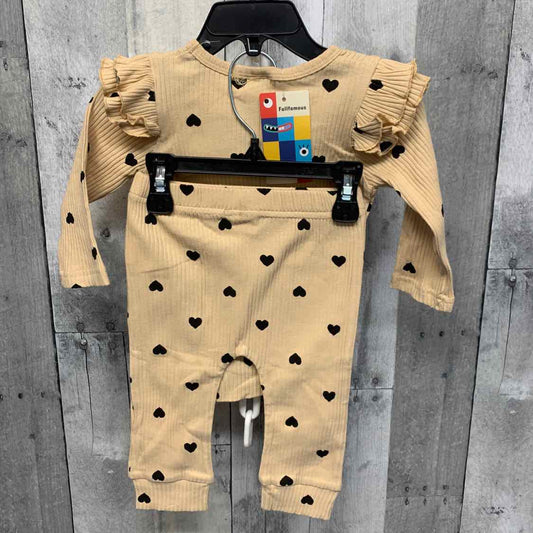 Size 3-6 Months Tan/Black Mid Brand Shirt/Leggings