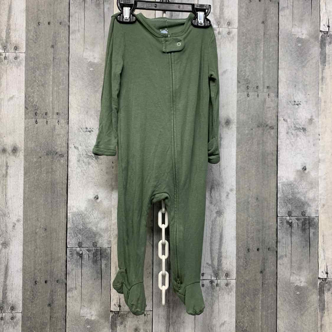 Size 6-9 Months Green Cloud Island Footy PJs - OodlesCB