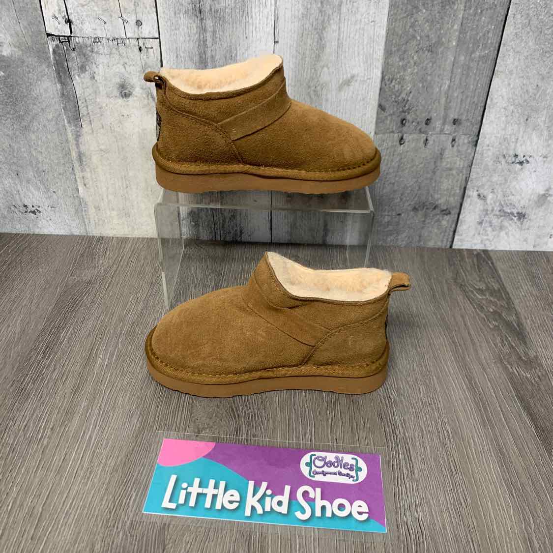 Size 10 Tan BearPaw Boots