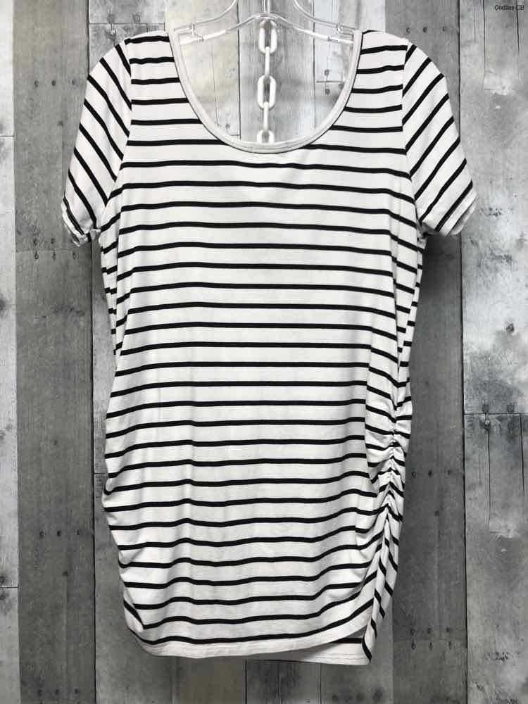 Size XL Black Striped Mid Brand T Shirt