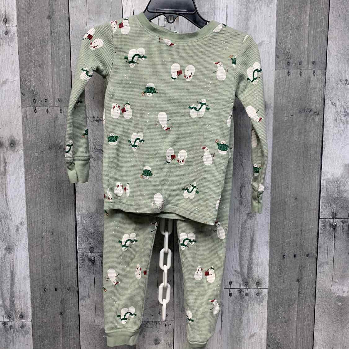 Size 2T Green Print Child of Mine 2pc PJs