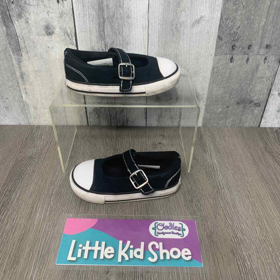 Size 5 Black Converse Sneakers - OodlesCB