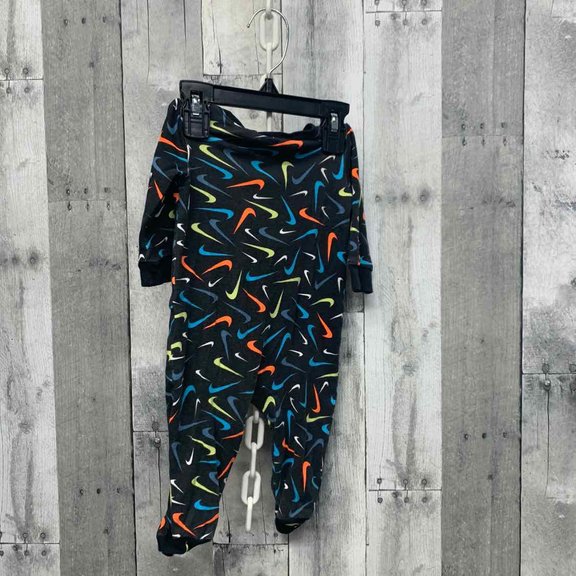 Size 6 Months Black Print Sport Brand Footy PJs