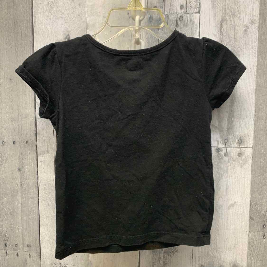 Size 2T Black Graphic Holiday Brands T Shirt