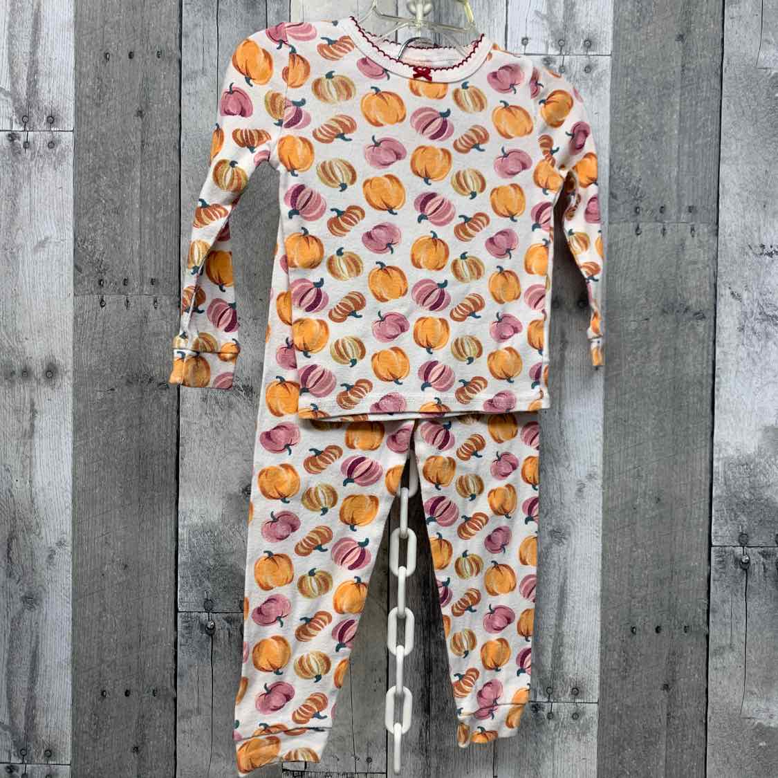 Size 2T White/Orange Chick Pea 2pc PJs