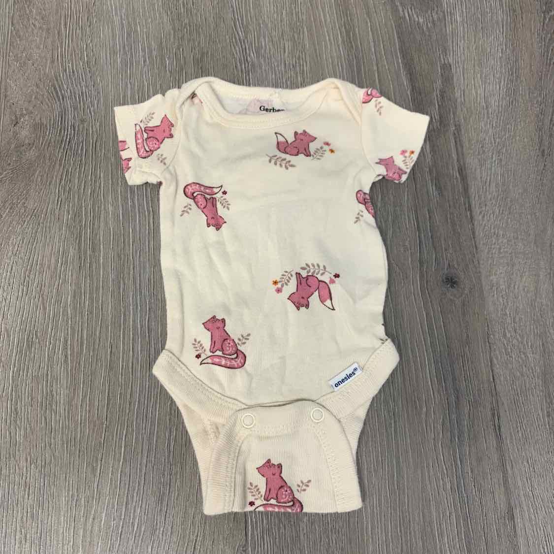 Size Preemie Tan Print Gerber Bodysuit