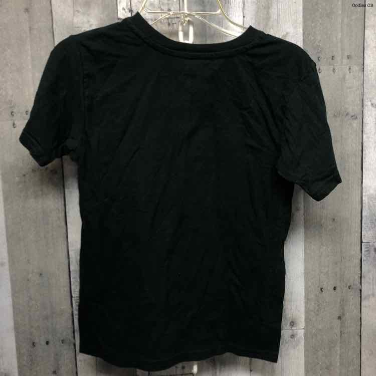 Size 7/8 Green Print B Brand T Shirt