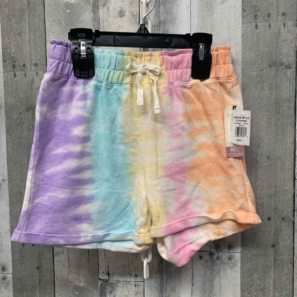 Size Large Rainbow B Brand Shorts - Athletic - OodlesCB