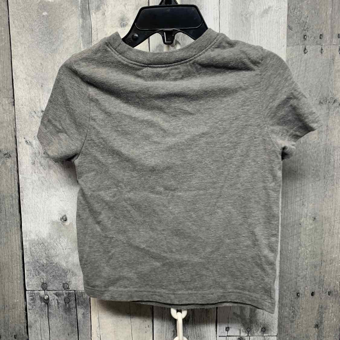 Size 3T Gray Graphic Old Navy T Shirt