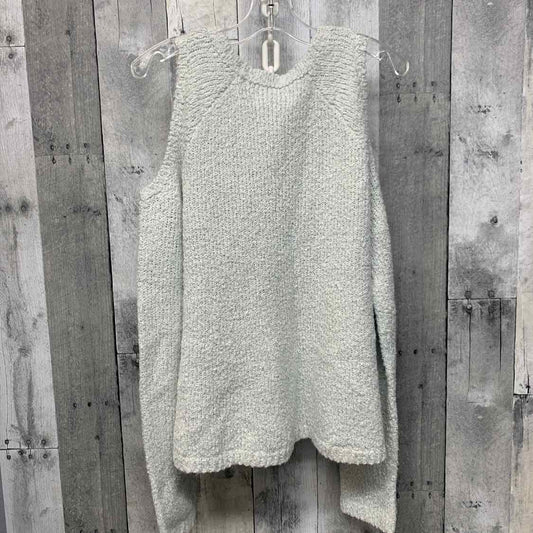 Size 13/14 White Abercrombie Long Sleeve Shirt