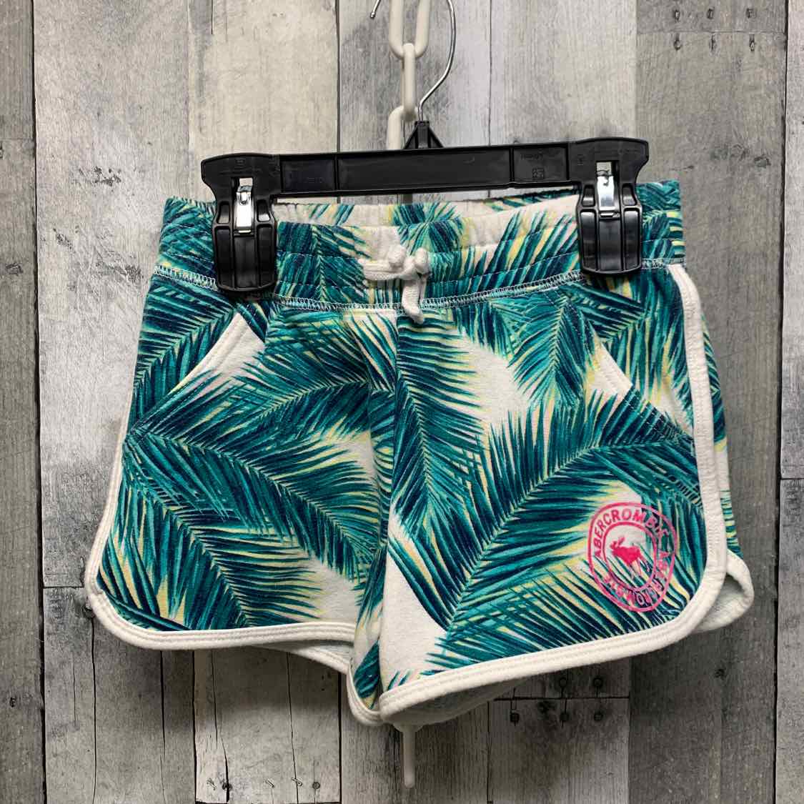 Size 9/10 Green/White Abercrombie Shorts - Athletic