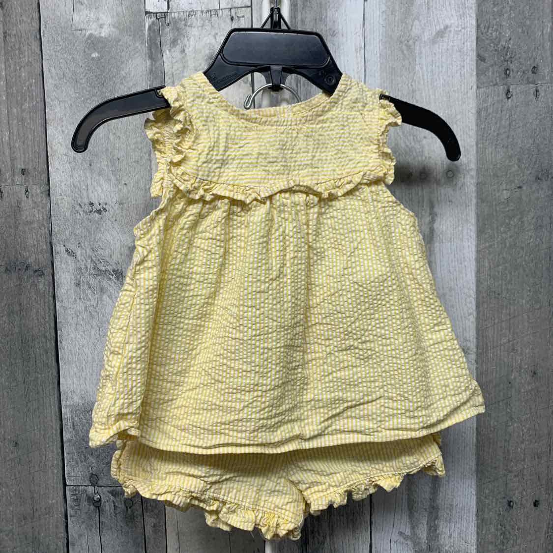 Size 12 Months Yellow Starting Out Shirt/Shorts - OodlesCB