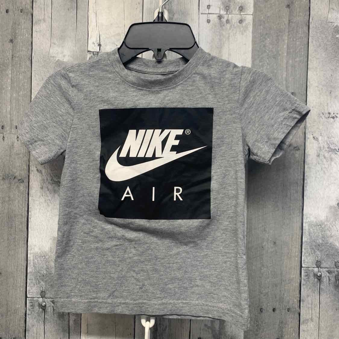 Size 6 Gray Sport Brand T Shirt