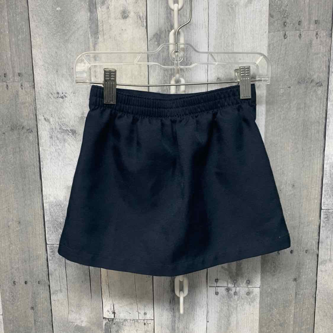 Size 4 Navy Izod Skirt