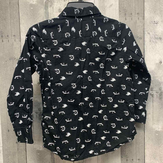 Size 6 Black Print Mid Brand LS Button Up