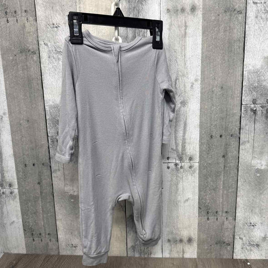 Size 6-9 Months Gray Cloud Island Footy PJs