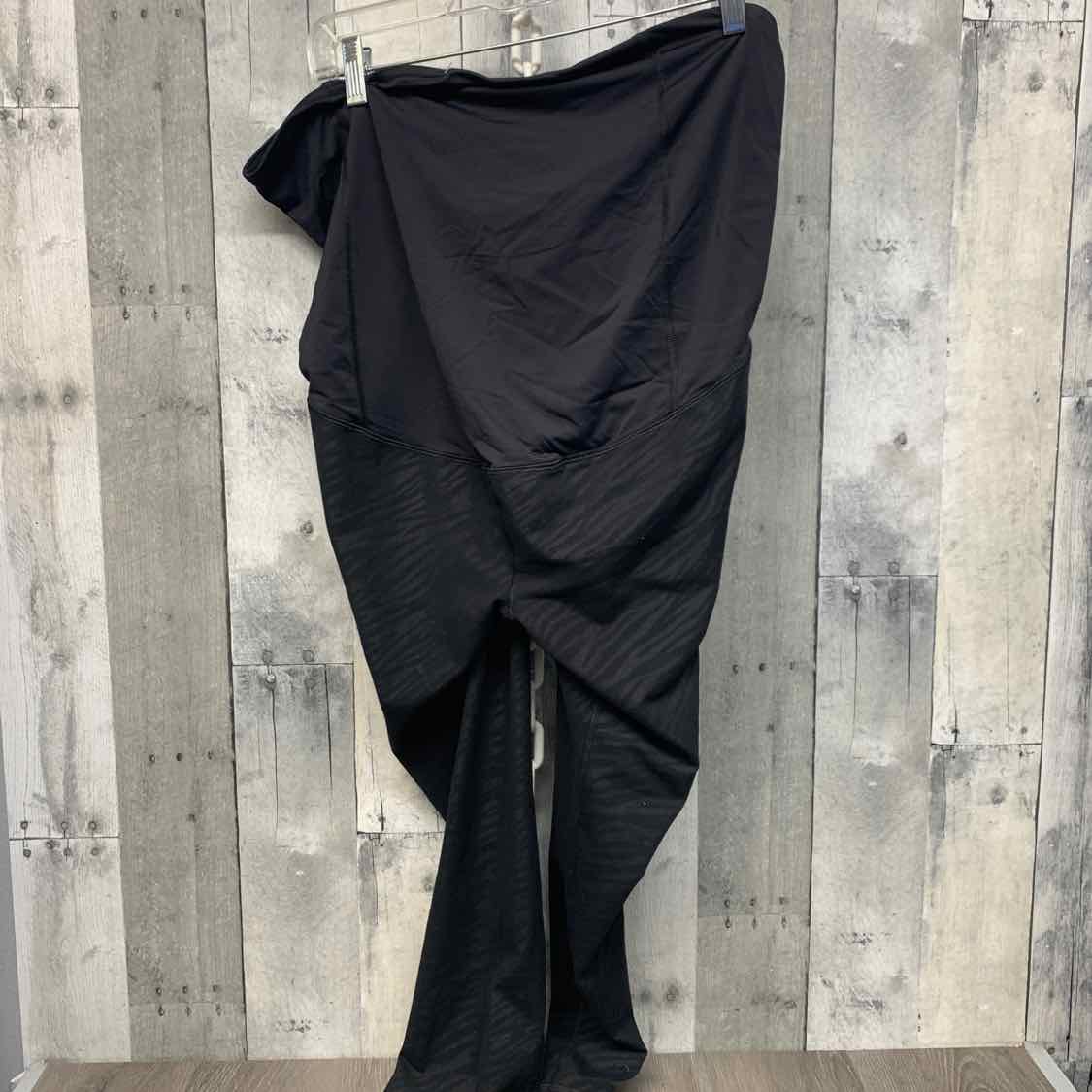 Size XXL Black Animal Print Isabel Maternity Active Pants