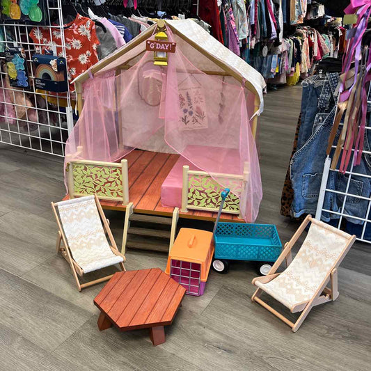 American Girl Pink/Tan Doll Playset