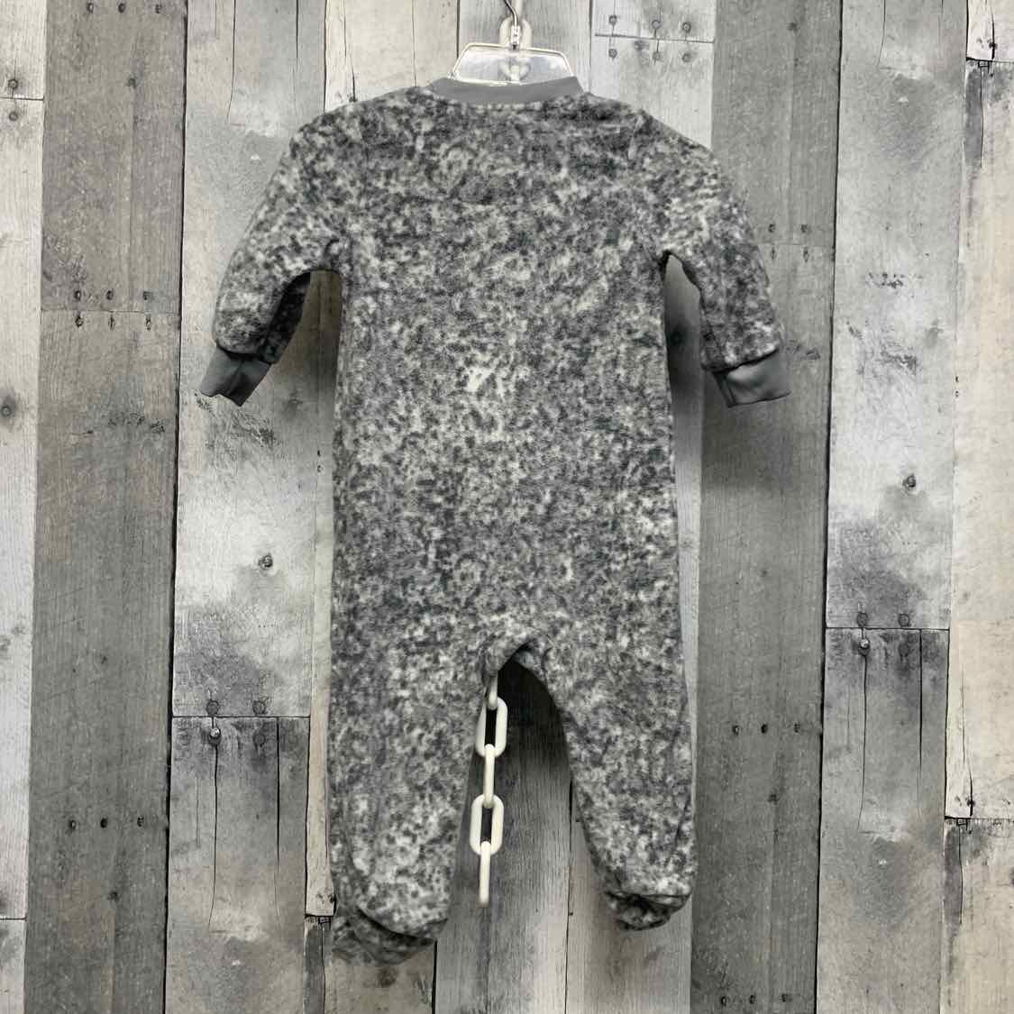 Size 6 Months Gray Print Sport Brand Footy PJs