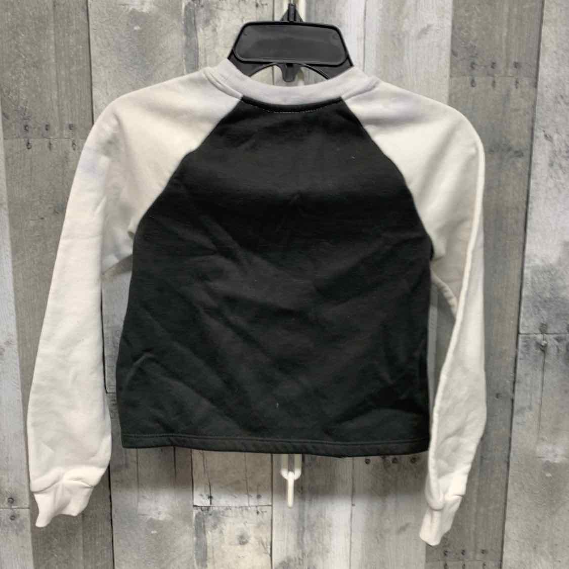 Size 7/8 White/Black Disney Sweater - Outer