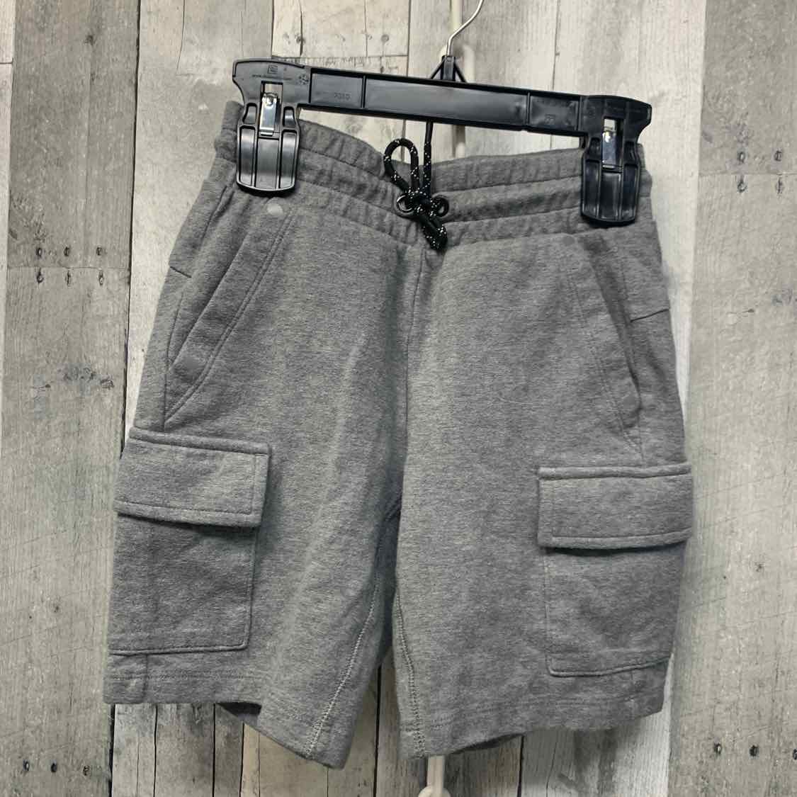 Size 6/7 Gray Gap Shorts - Athletic