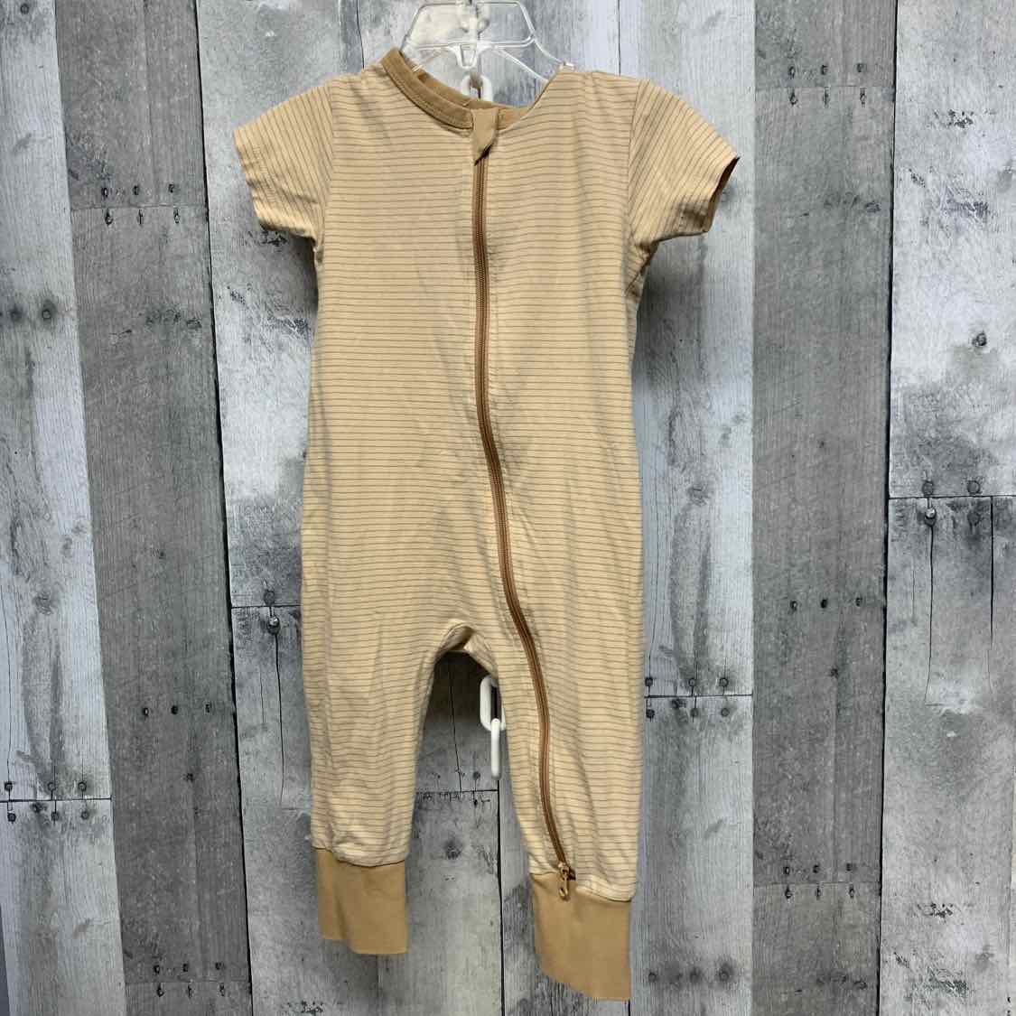 Size 12-18 Months Brown Striped Mid Brand Footy PJs