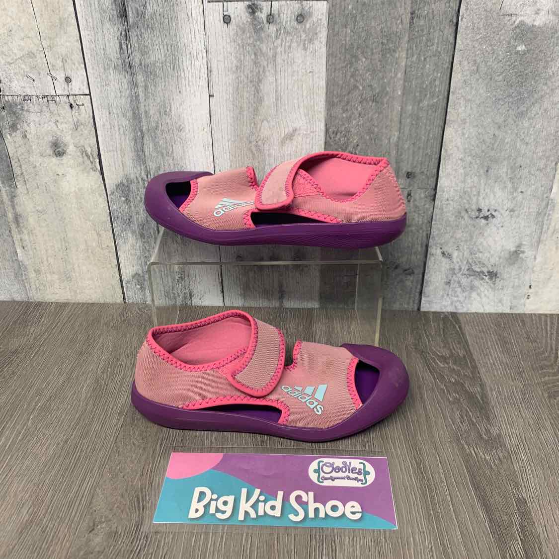 Size 1.5 Pink/Purple Sport Brand Water Shoes