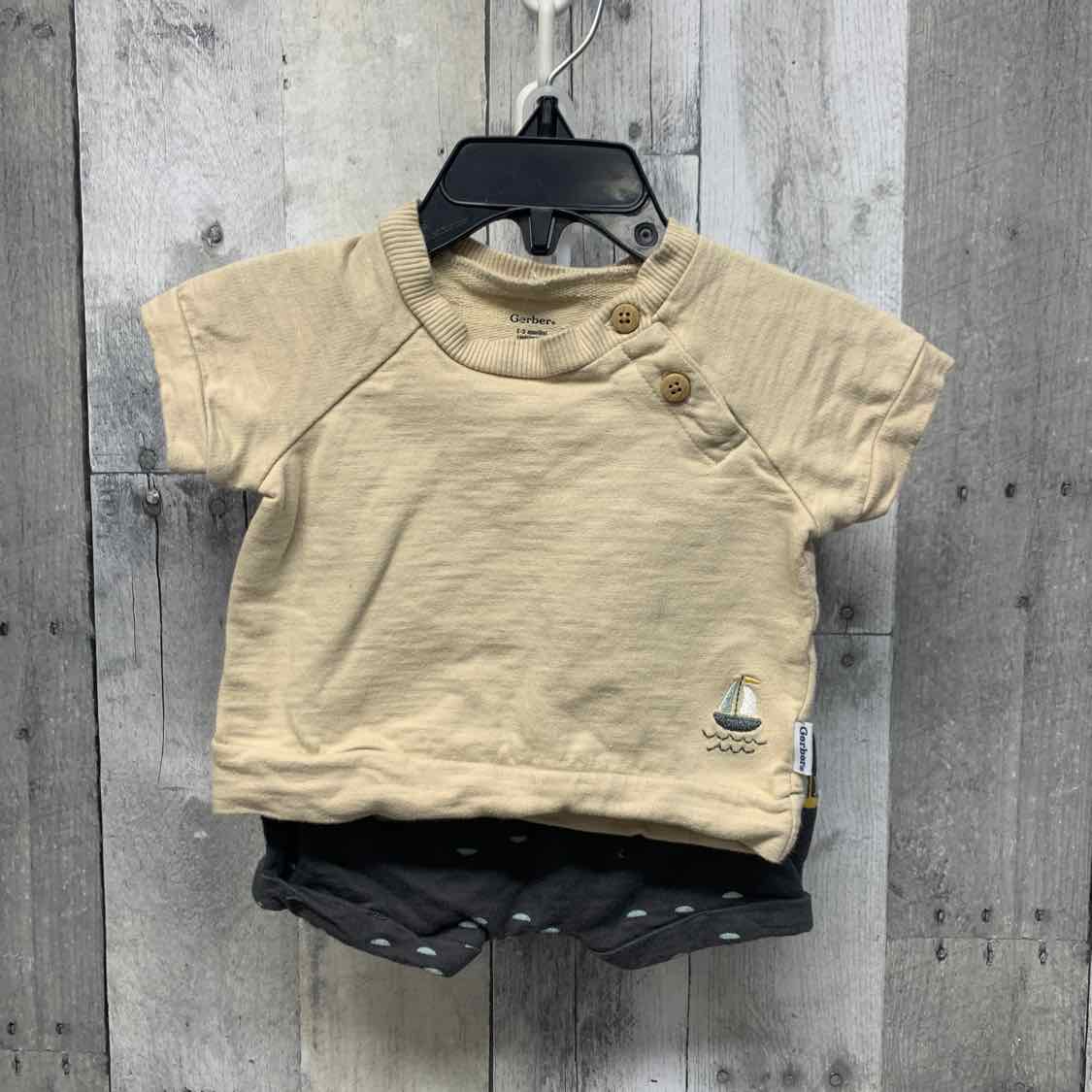 Size 0-3 Months Tan/Gray Gerber Shirt/Shorts