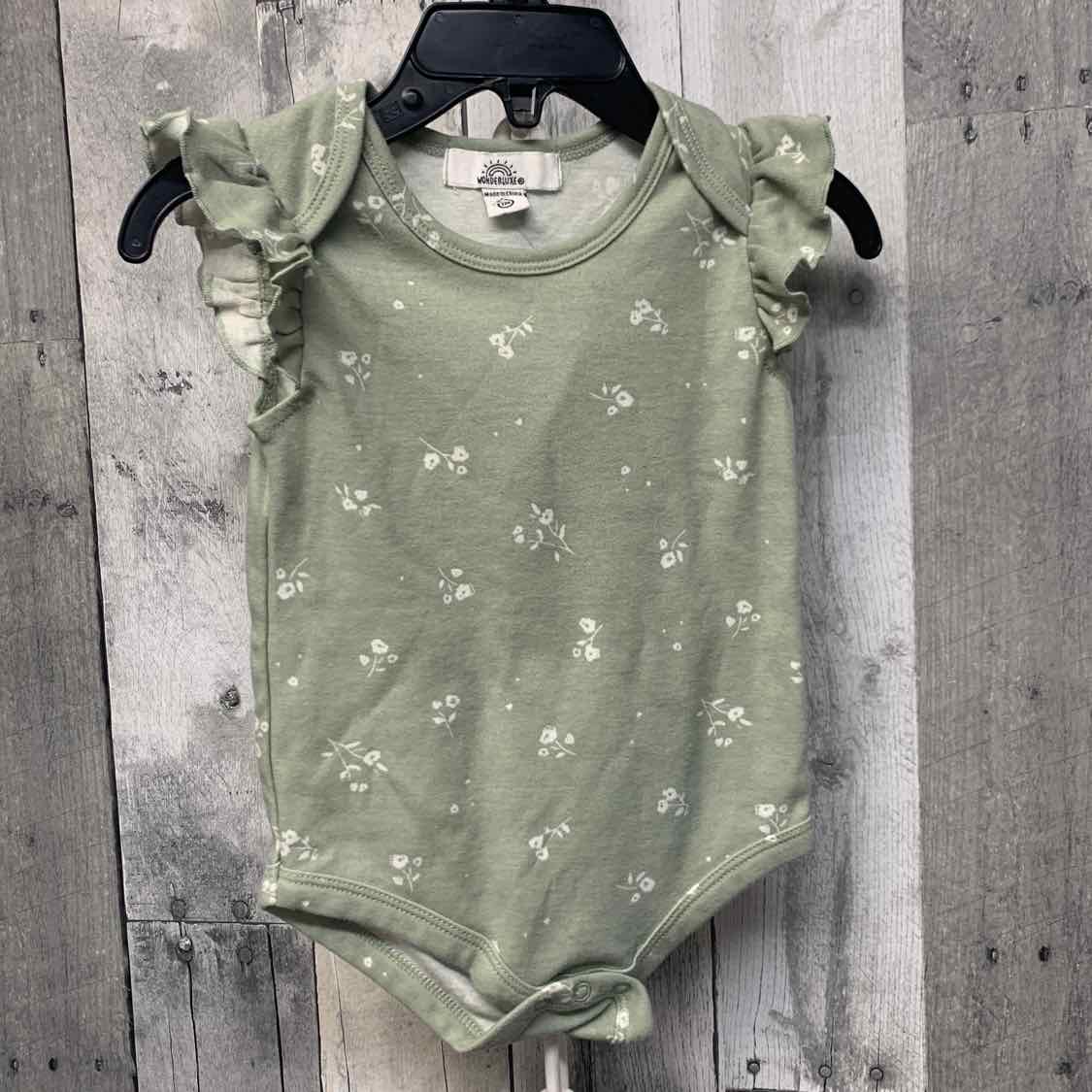 Size 12 Months Green Print Mid Brand Bodysuit