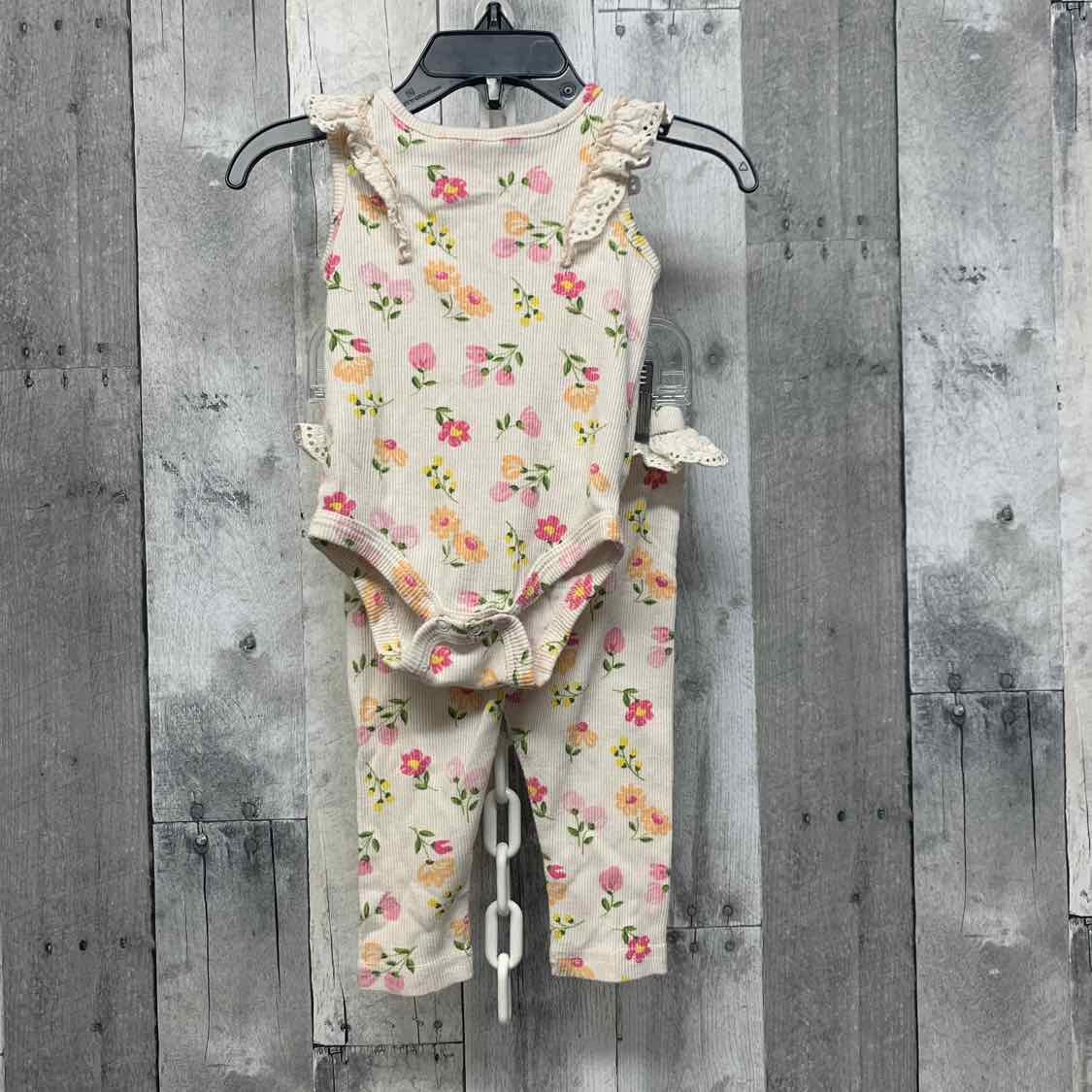 Size 3-6 Months White/Pink B Brand Shirt/Leggings