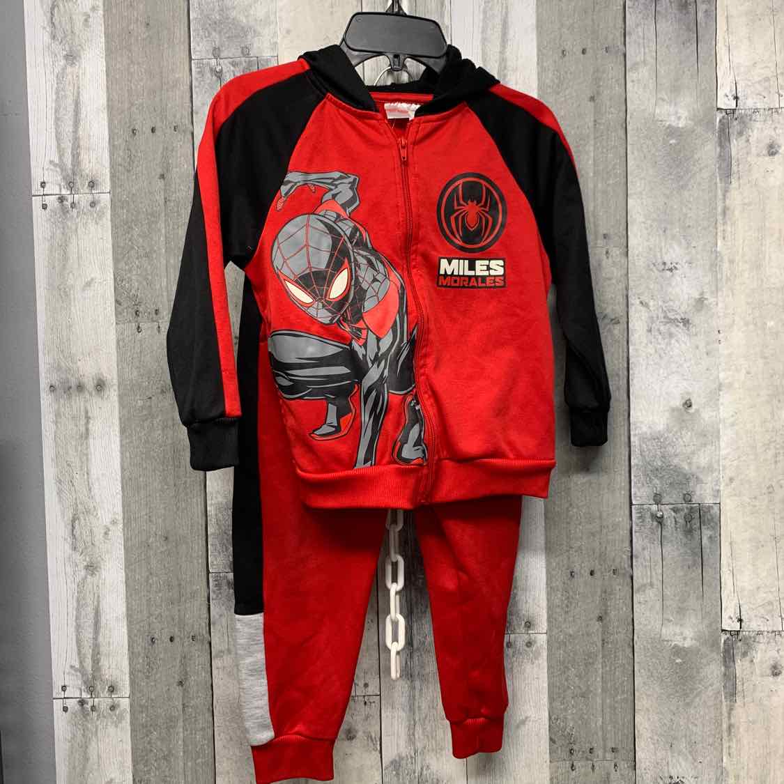 Size 5/6 Red/Black Marvel Jacket/Pants
