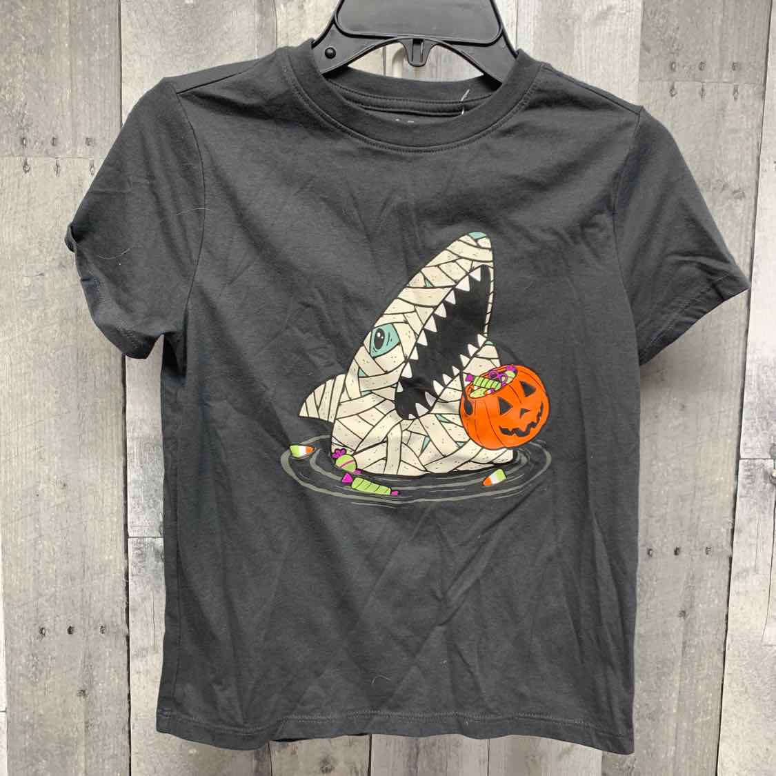 Size 6/7 Gray Graphic Cat & Jack T Shirt