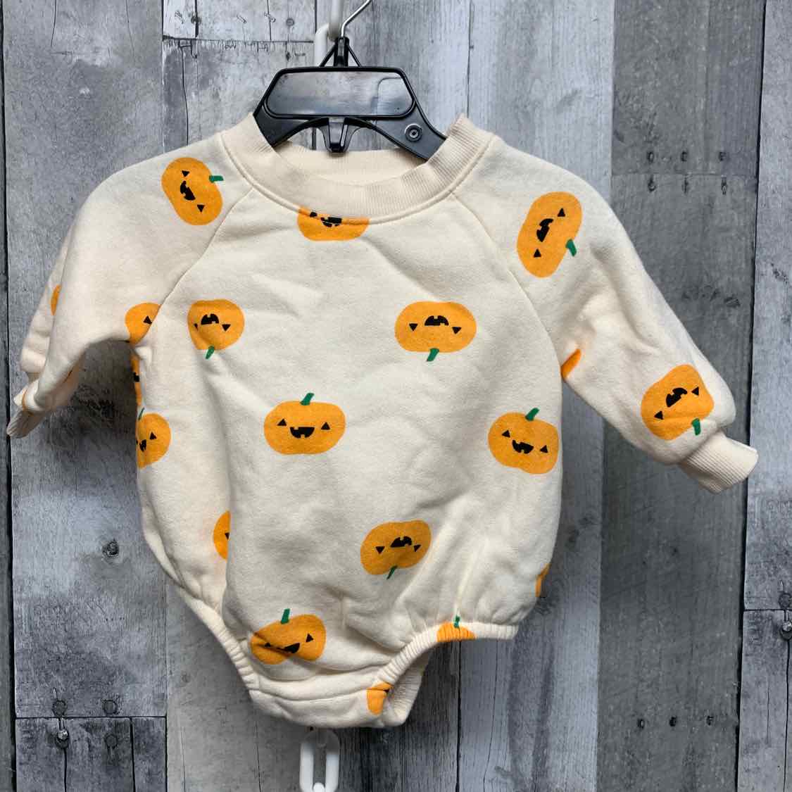 Size 0-3 Months White/Orange Old Navy Romper