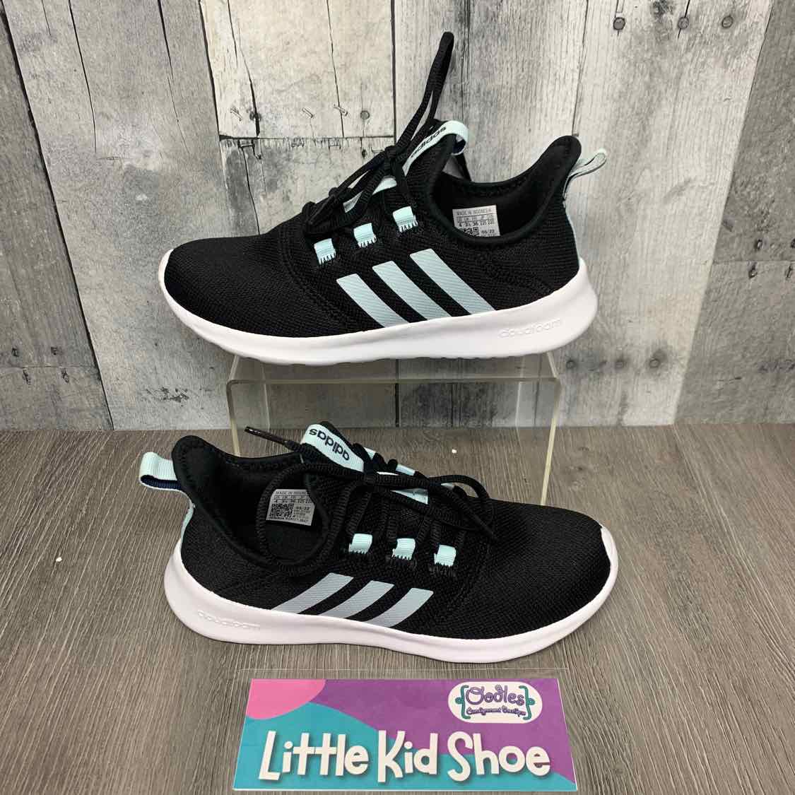 Size 4 Black/Blue Sport Brand Sneakers