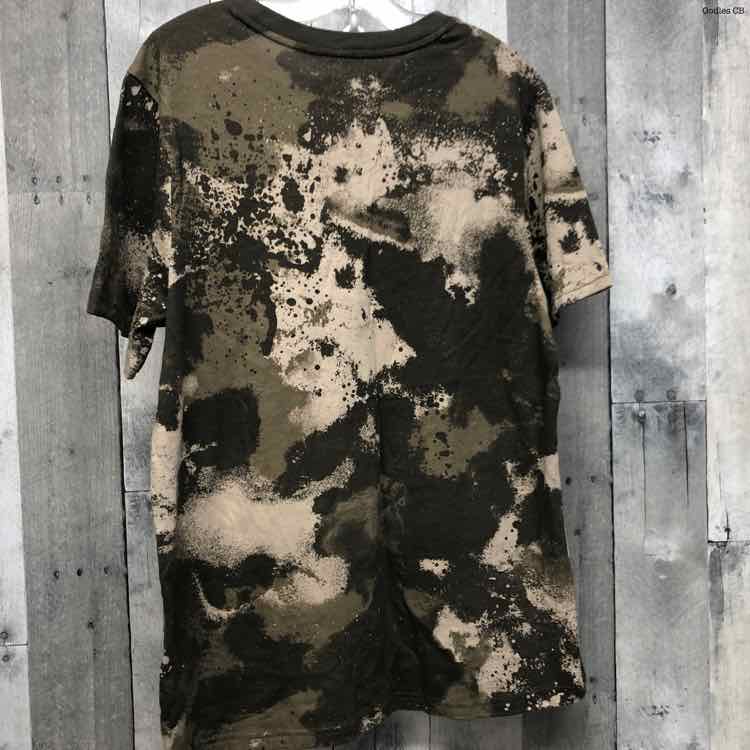 Size XLarge Green Camo Champion T Shirt