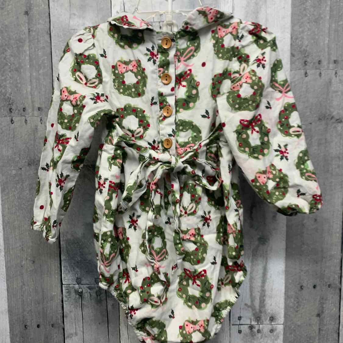 Size 2T White/Green B Brand Romper